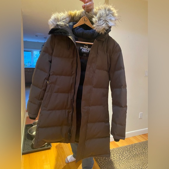 Aritzia TNA Powder Parka - Picture 2 of 3